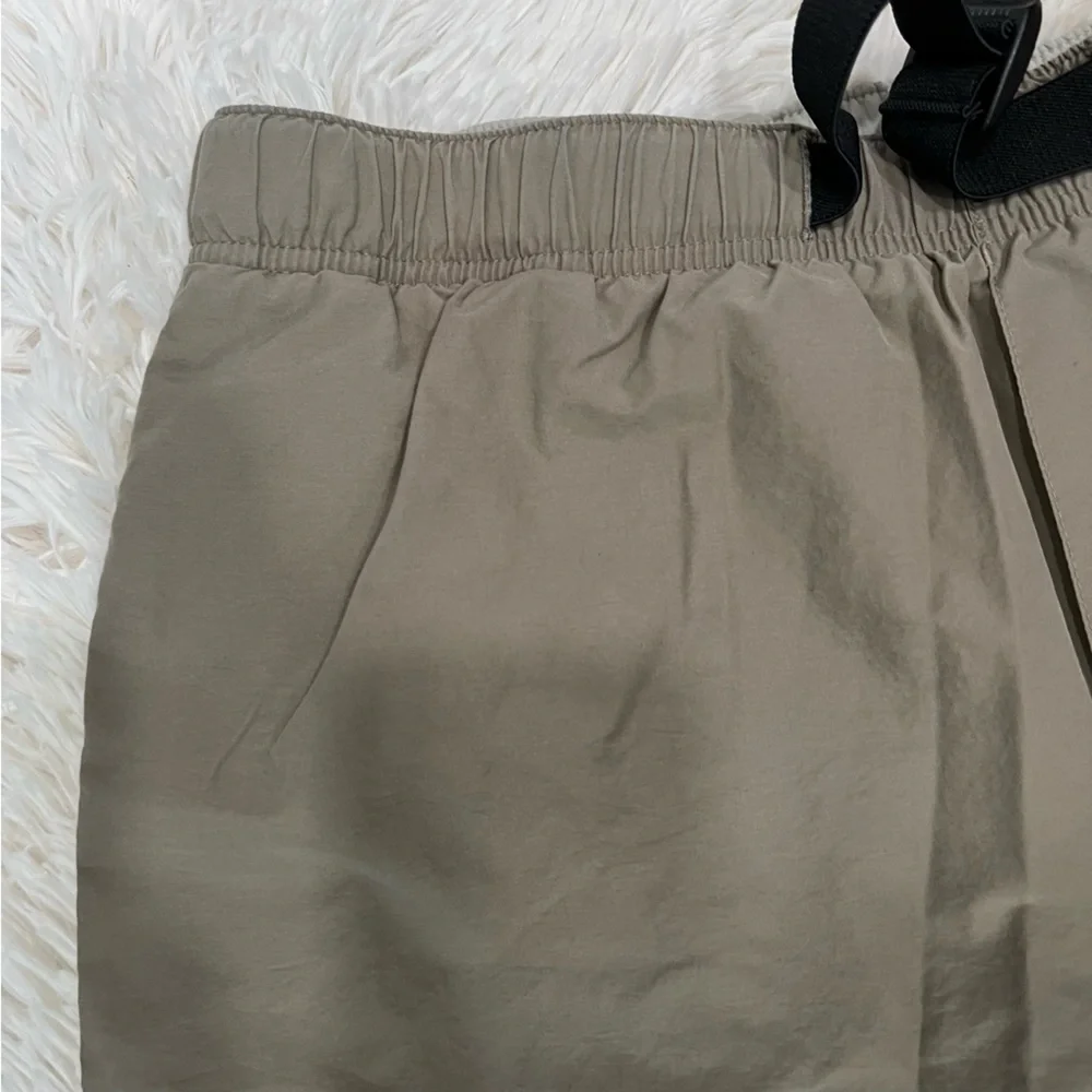 Columbia‎ sportswear Mens 9” Cargo hiking shorts size M